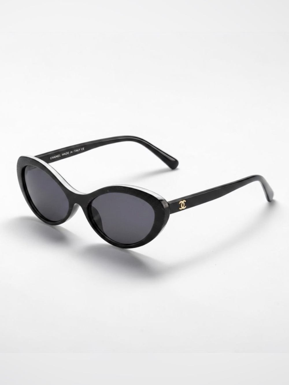 Black Sunglasses - Picture 2 of 16
